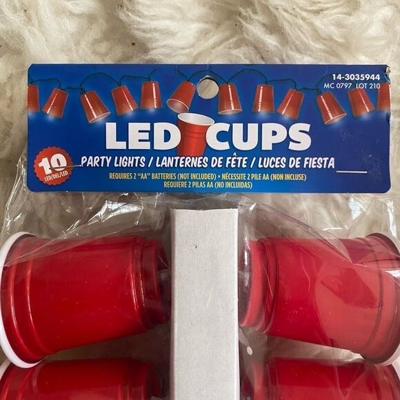 Urban Outfitters LED Solo cups - Picture 2 of 4